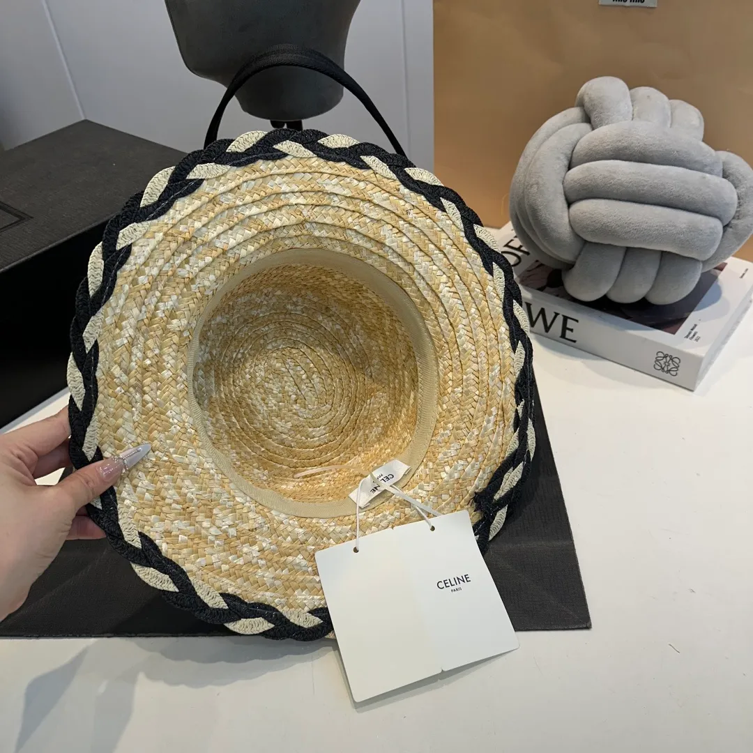 P130 Celine new straw hat, made of papyrus, foldable head circumference 57cm