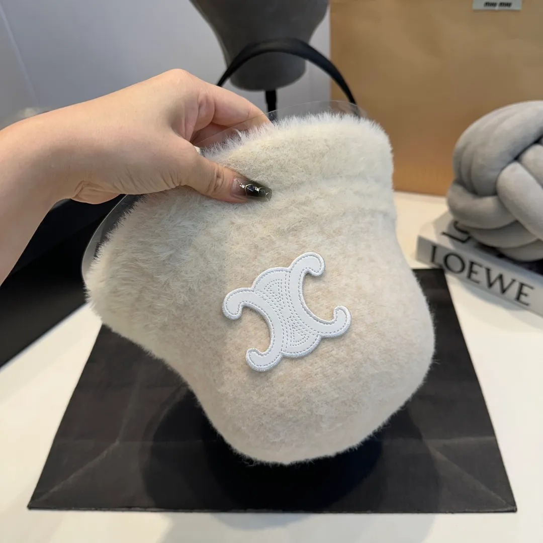 P60 Celine Celine* customized version of Arc de Triomphe lamb wool basin hat women's bucket hat 2025 hot new style autumn and winter hat fisherman hat winter style
