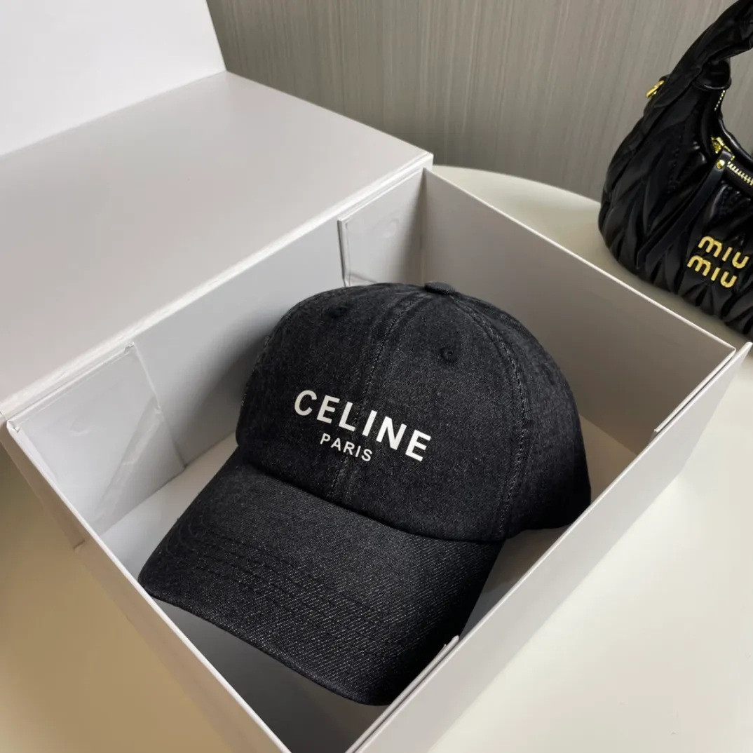 P70💛 Comes with dust bag [CELINE Celine] new denim baseball cap🧢, a must-have and easy to match when going out, hurry up and get it!