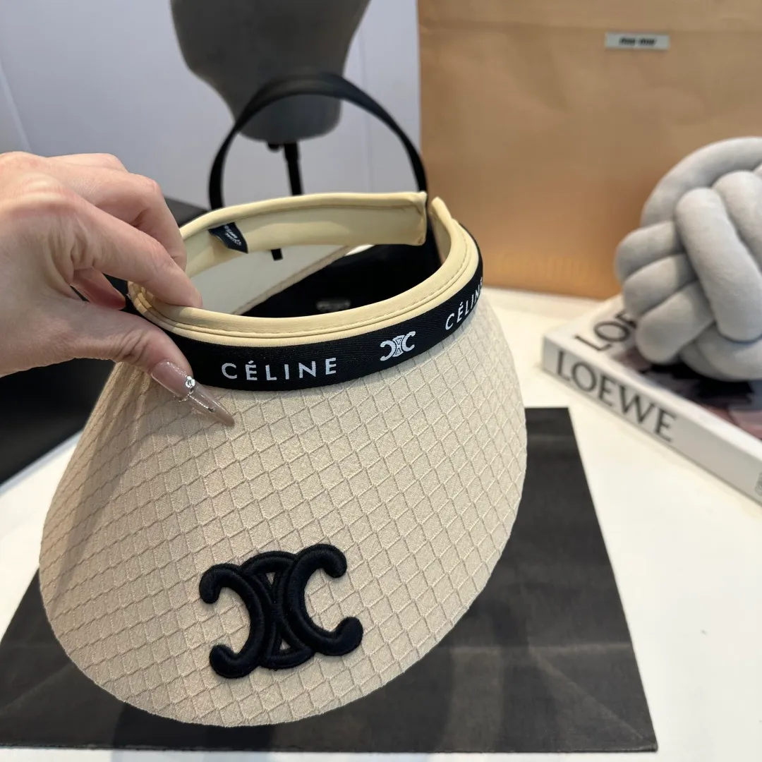 P54 Celine Arc de Triomphe empty top duck tongue sun hat for women spring and summer sun protection UV versatile straw hat letter new style