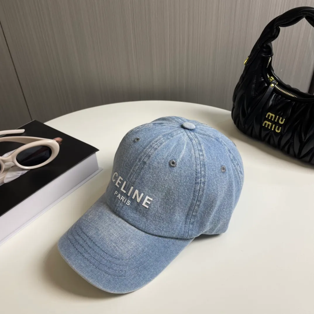 P60💛 Comes with dust bag [CELINE Celine] new denim baseball cap🧢, a must-have and easy to match when going out, hurry up and get it!