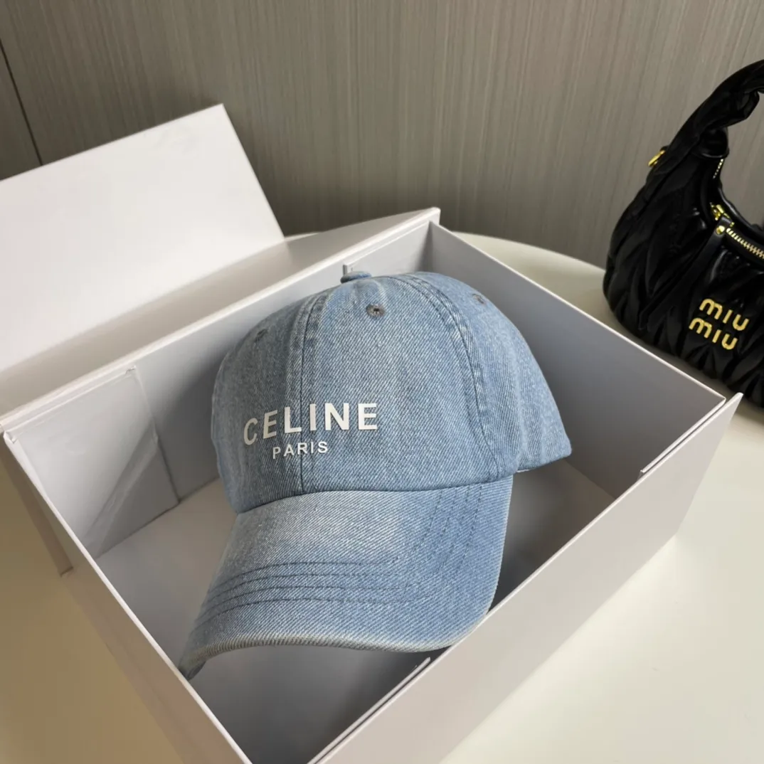 P60💛 Comes with dust bag [CELINE Celine] new denim baseball cap🧢, a must-have and easy to match when going out, hurry up and get it!