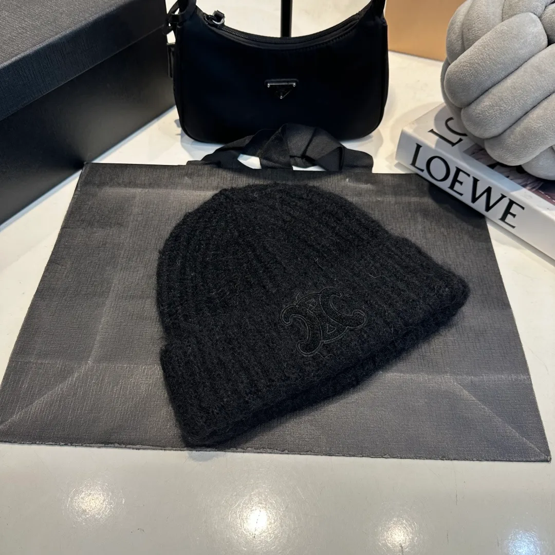 P70 Celine new autumn and winter wool hat, running size, head circumference 57cm