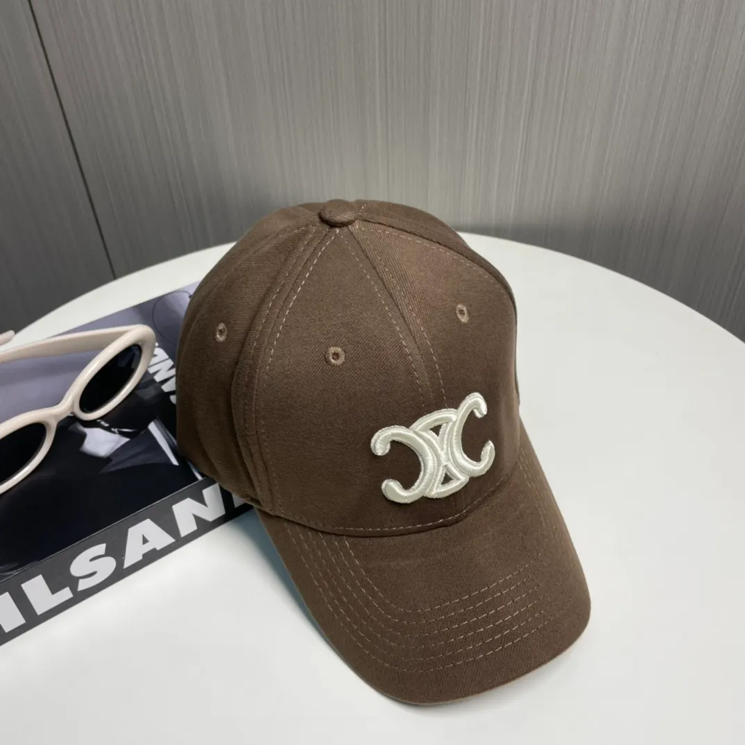 P56 💛 Comes with dust bag [CELINE Celine] new simple baseball cap, new shipment, big brand style is super easy to match, hurry up and get it!
