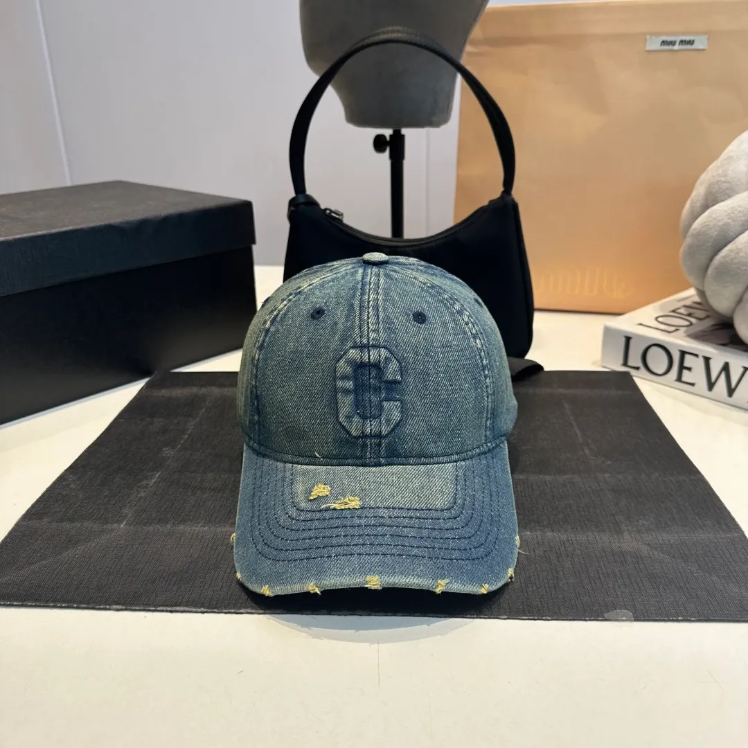 P56 CELINE washed ripped denim baseball cap 🎩 Original quality, very popular 🔥 Very exquisite craftsmanship [Love] High-end and classy, ​​low-key luxury, easy to carry