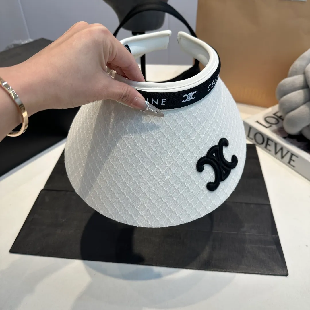 P54 Celine Arc de Triomphe empty top duck tongue sun hat for women spring and summer sun protection UV versatile straw hat letter new style