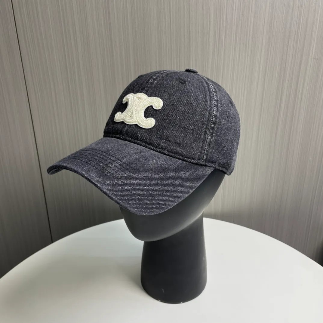 P50💛 Comes with dust bag [CELINE Celine] new denim baseball cap🧢, a must-have and easy to match when out on the street, get it now!