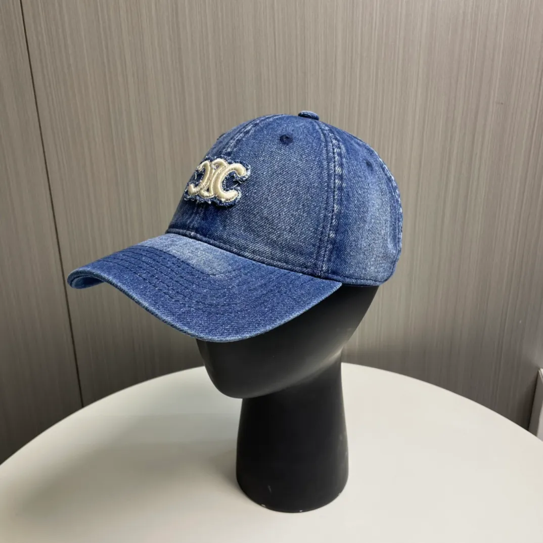 P50💛 Comes with dust bag [CELINE Celine] new denim baseball cap🧢, a must-have and easy to match when out on the street, get it now!