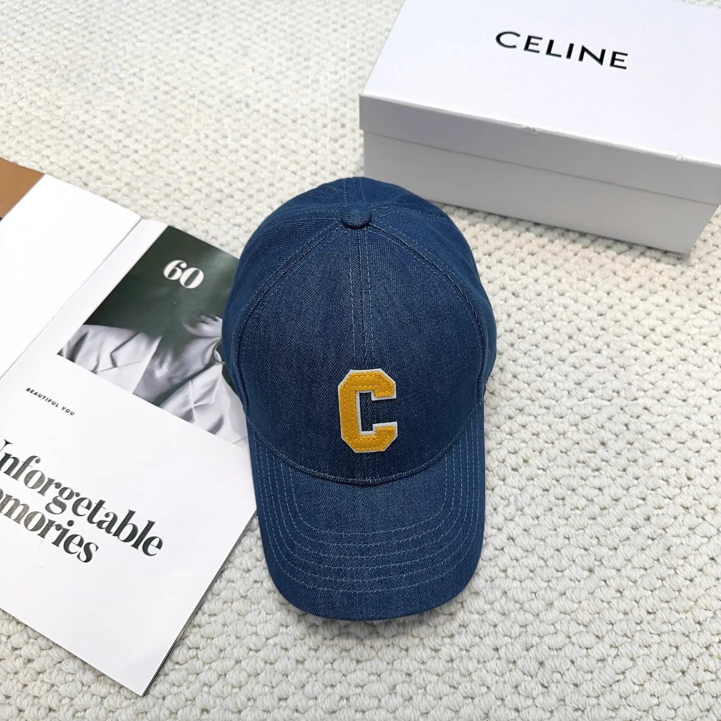 P60 popular CELINE official website purchasing version. Original 1:1 customized! The latest baseball cap with the same style as the simple letter star, fashionable and high-end workmanship! Every hat is made with care! Extraordinary quality, suitable for both men and women.    Céline's hat has a simple design, high-end color matching, delicate texture, and clean style. It is an iconic item. The letter C is the official icon of CELINE. It is deeply rooted in the brand's historical heritage, and at the same time it exudes modern elegance and a new trend of retro modernity. Simple baseball cap decorated with C logo. Self-attitude, no need to elaborate.