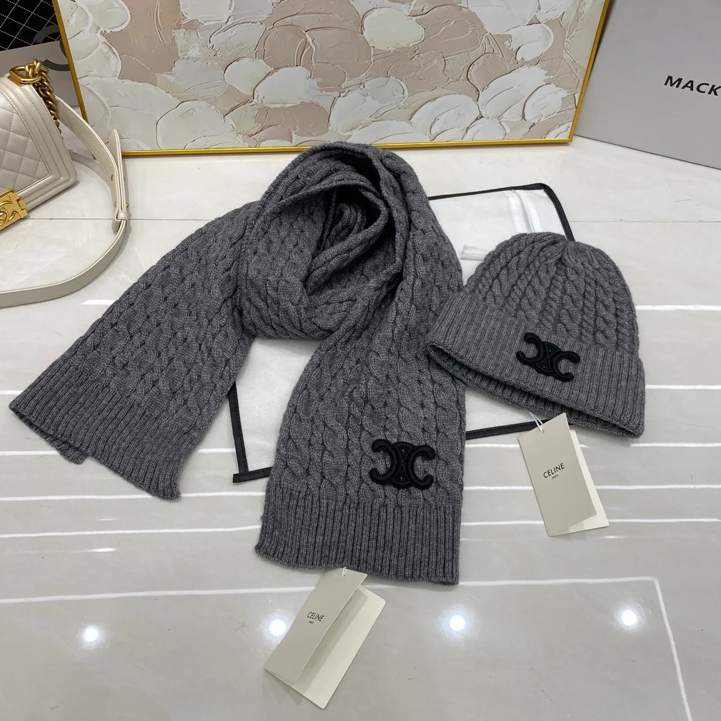 Celine twist cashmere knitted hat + scarf🧣