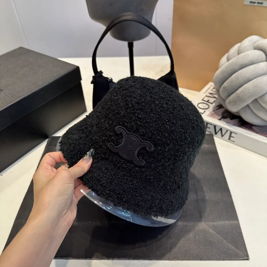 P60 Celine Celine* customized version of Arc de Triomphe lamb wool basin hat women's bucket hat 2025 hot new style autumn and winter hat fisherman hat winter style