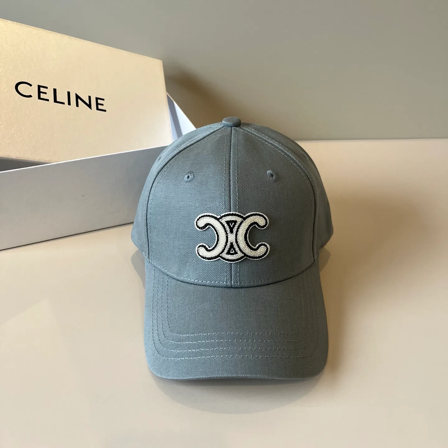 P70 [CELINE Celine] New classic casual and trendy baseball cap🧢Japanese and Korean style, looks great with any combination! A must-have when traveling