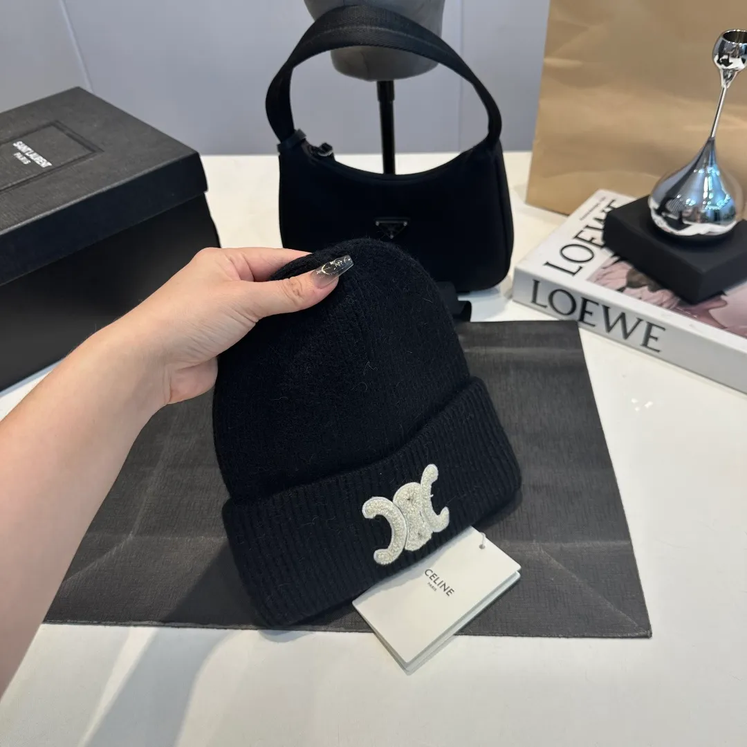 P54 Celine rabbit fur beanie