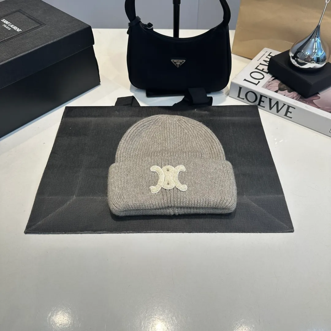 P54 Celine rabbit fur beanie