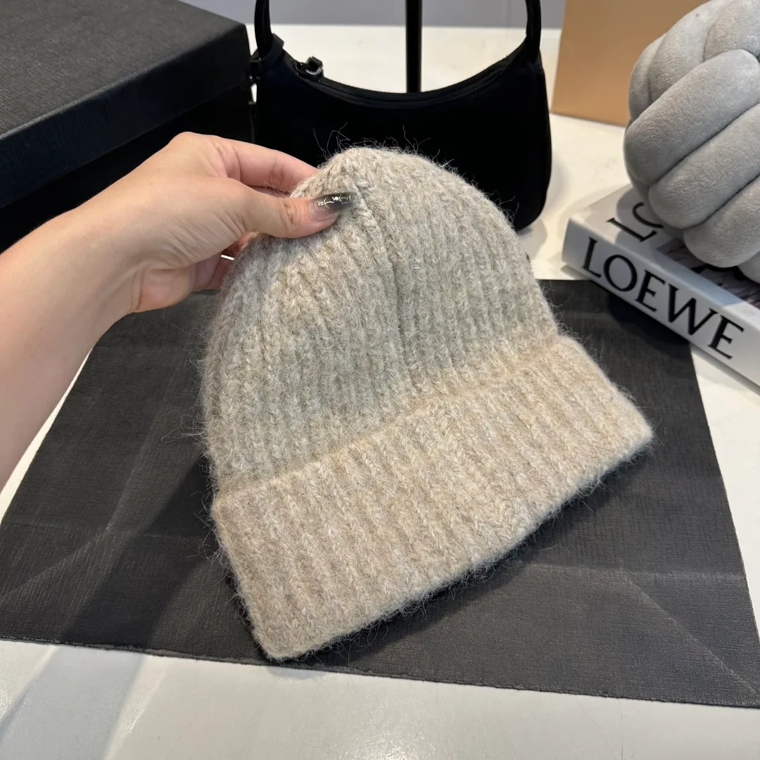 P70 Celine new autumn and winter wool hat, running size, head circumference 57cm