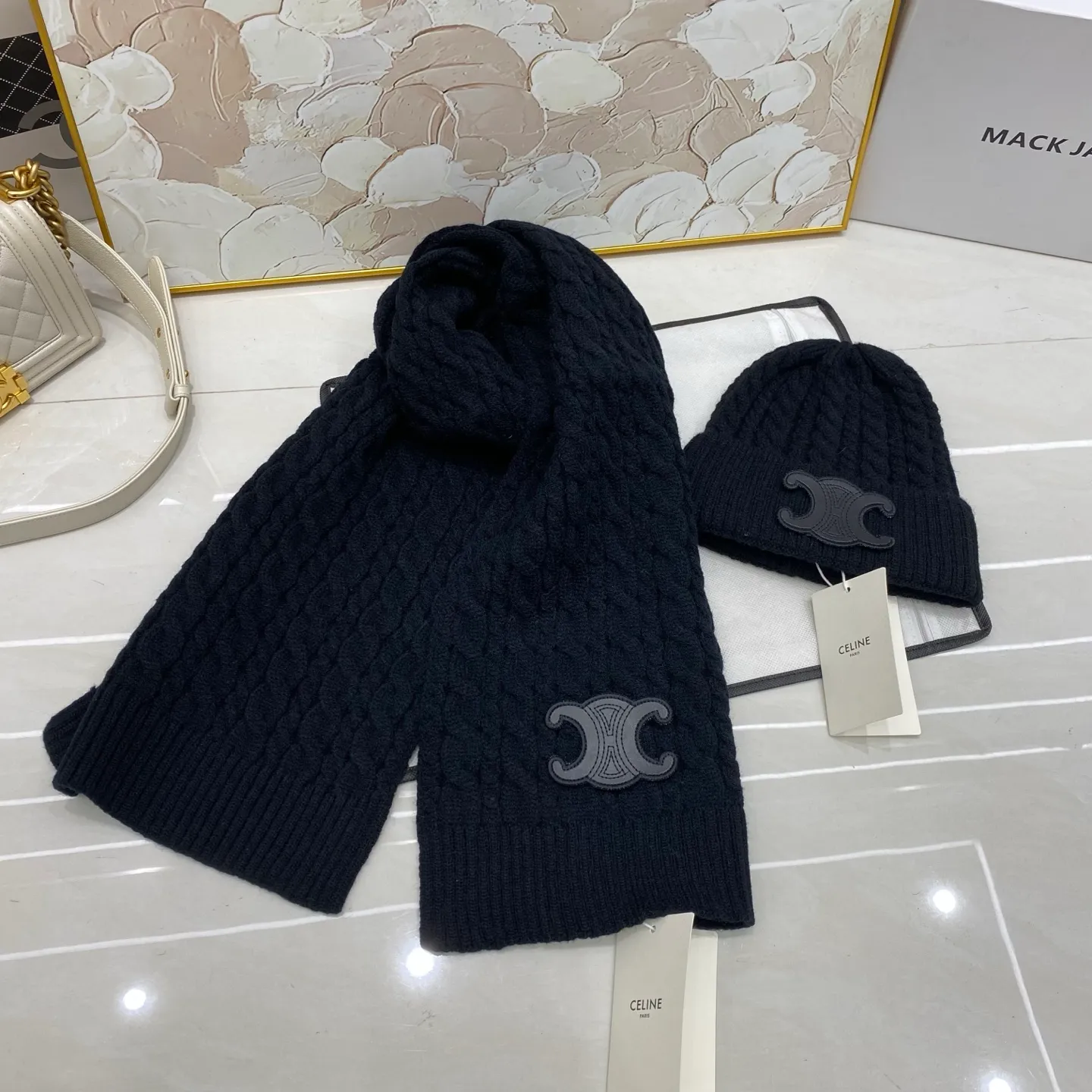 Celine twist cashmere knitted hat + scarf🧣