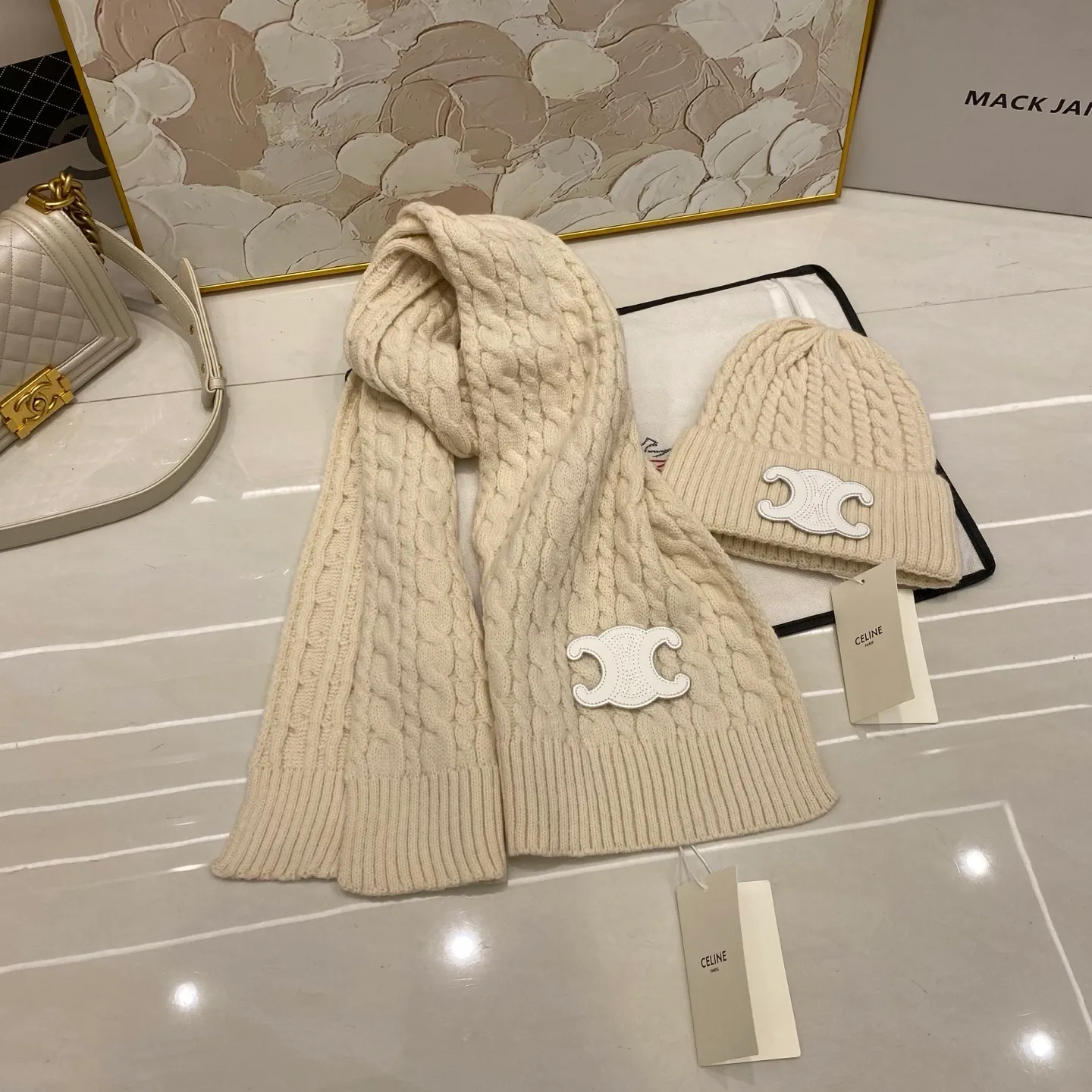 Celine twist cashmere knitted hat + scarf🧣
