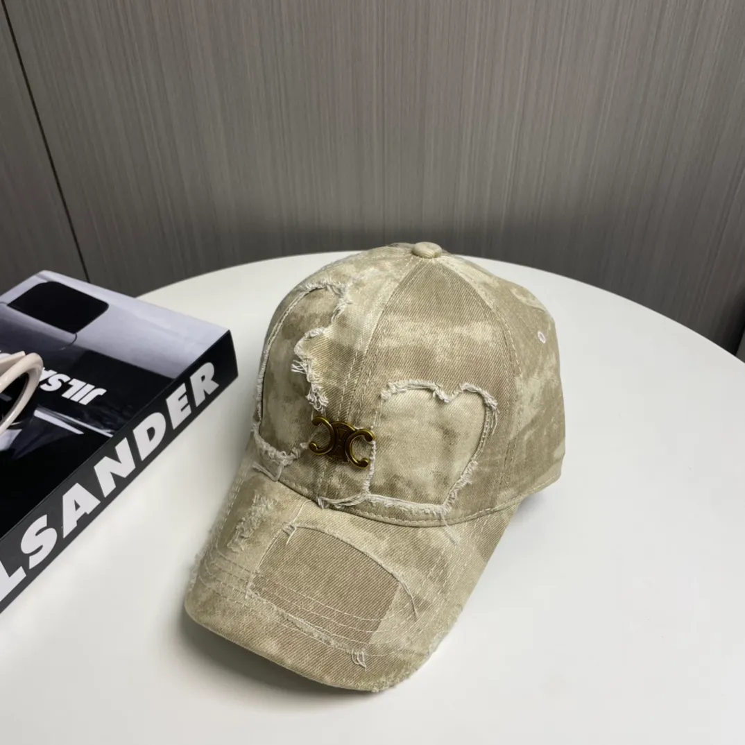 P66💛CELINE 25 Spring Washed Baseball Cap🧢 🔥New Baseball Cap🧢, a must-have when going out, very easy to match, high quality, complete internal standards, hurry up and get it!