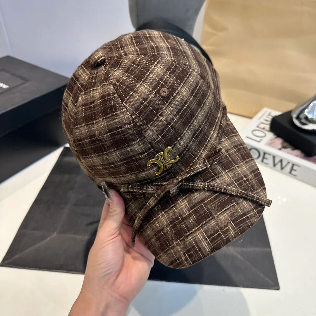 P70 CELINE new Arc de Triomphe plaid bow hardware baseball cap
