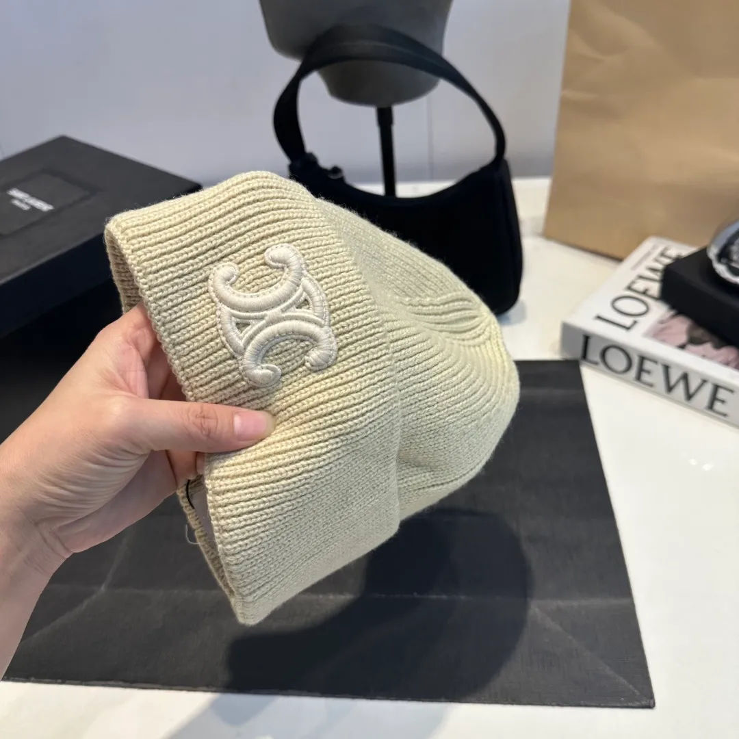 P60 Celine Celine 2025 autumn and winter new wool hat, knitted hat for men and women