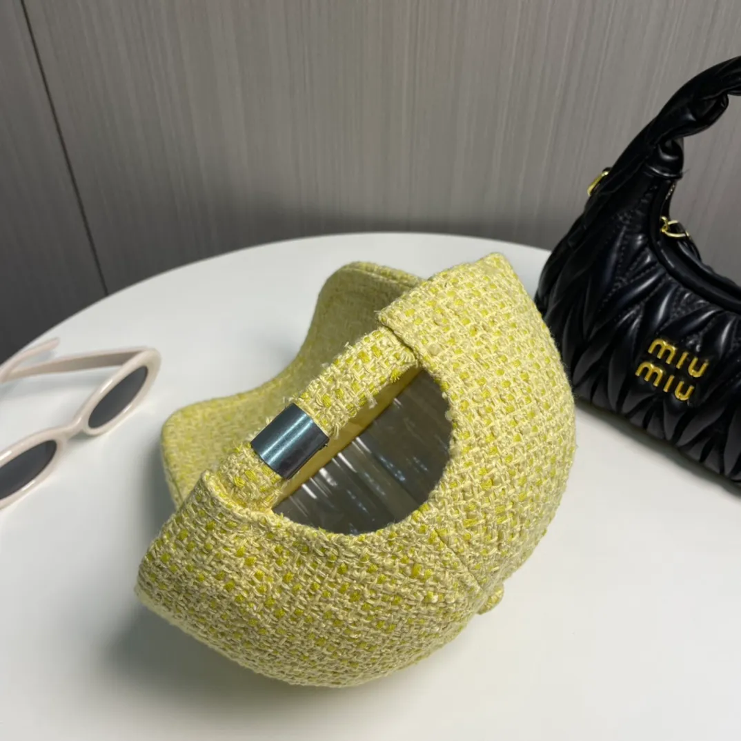 P56 Celine's new counter synchronized small fragrance style tweed baseball cap🧢Full details, celebrity style, super brand, easy to match!