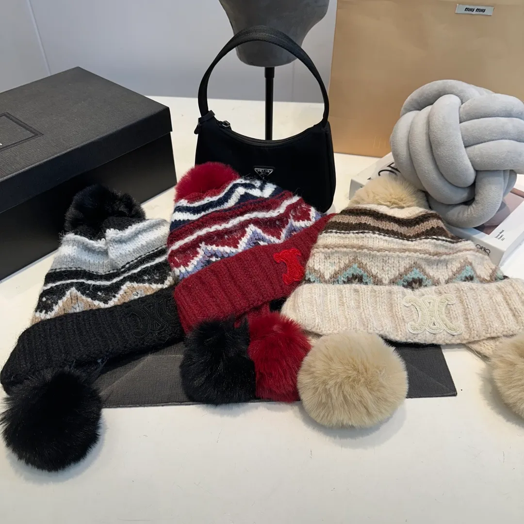 P60 Celine new knitted beanie