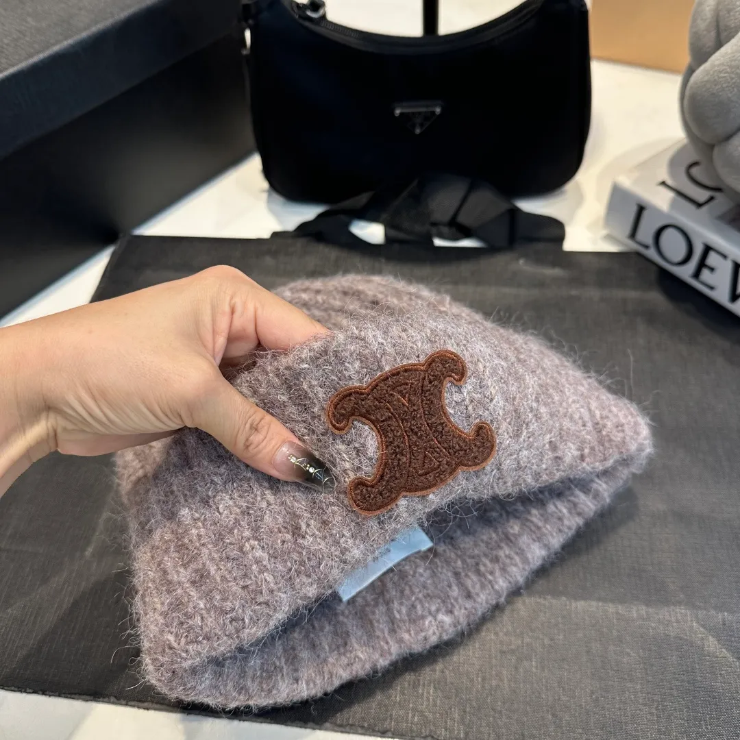 P70 Celine new autumn and winter wool hat, running size, head circumference 57cm