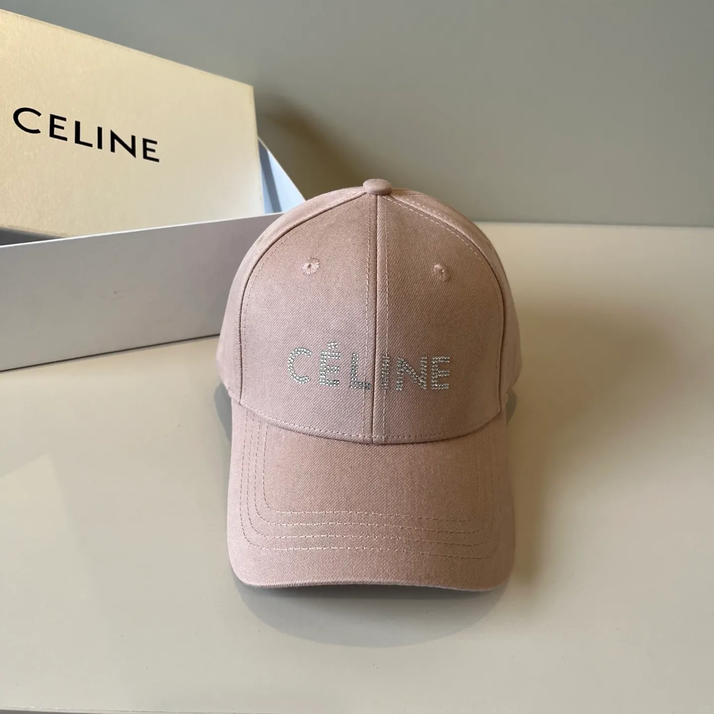 P70 [CELINE Celine] New classic casual and trendy baseball cap🧢Japanese and Korean style, looks great with any combination! A must-have when traveling