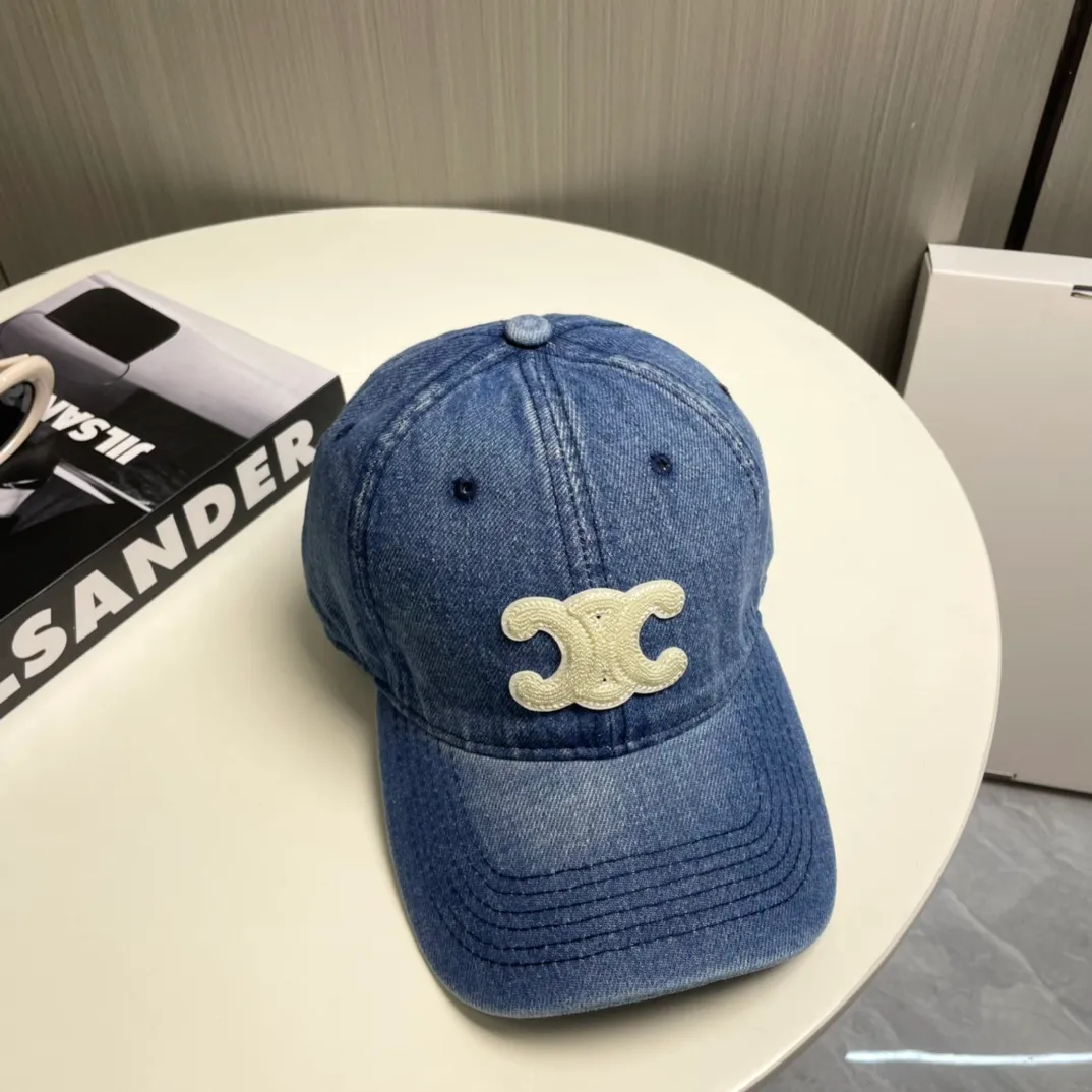 P50💛 Comes with dust bag [CELINE Celine] new denim baseball cap🧢, a must-have and easy to match when out on the street, get it now!