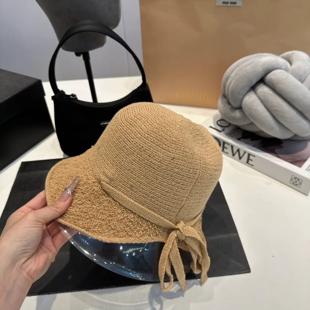 P70 Celine spring and summer style fisherman hat with hook, simple and elegant, head circumference 57cm