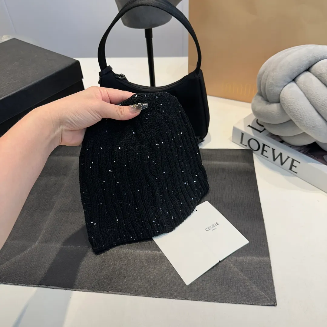P56 Celine new knitted beanie
