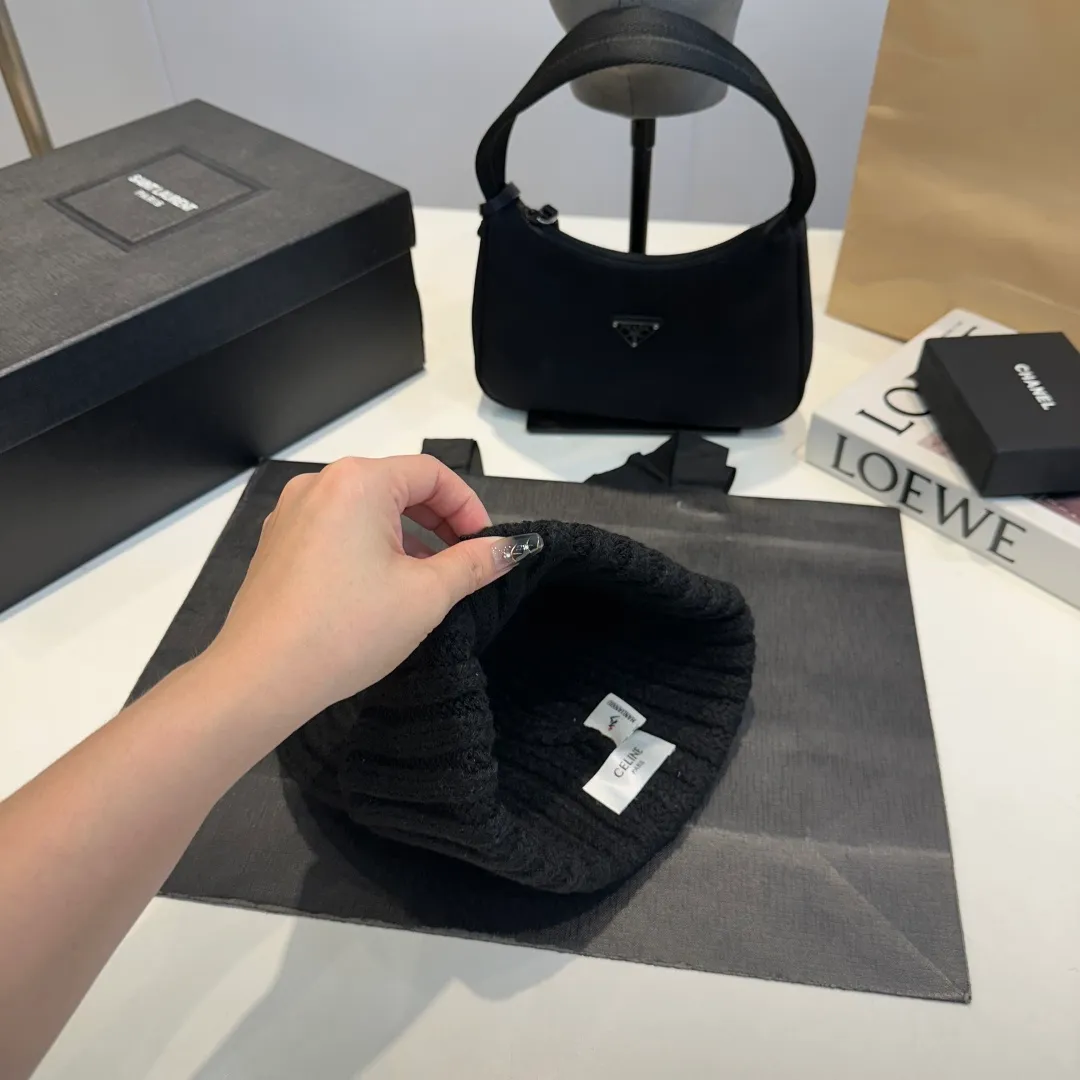 P50 Celine new knitted beanie