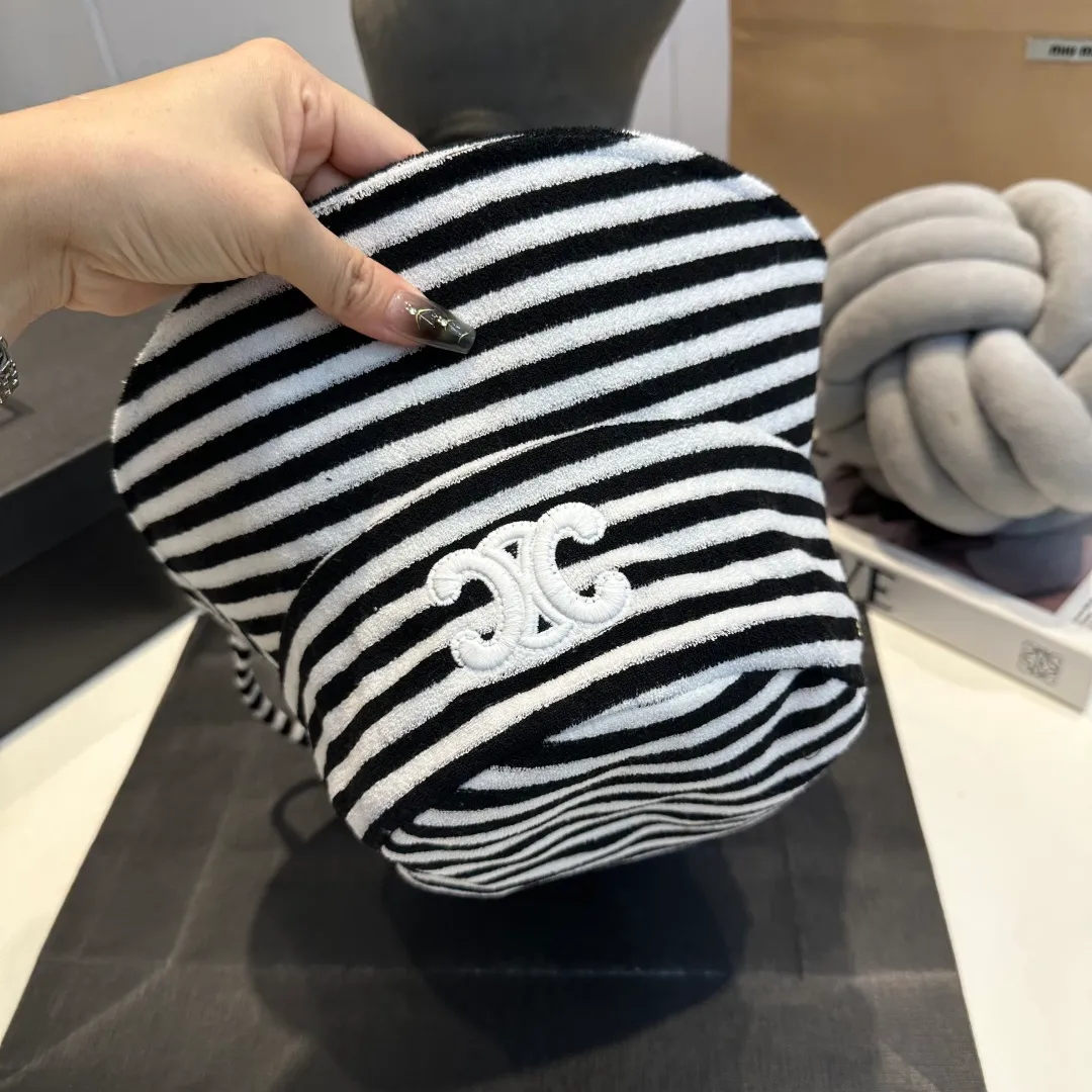 P70 Celine 2025 new autumn and winter fisherman hat