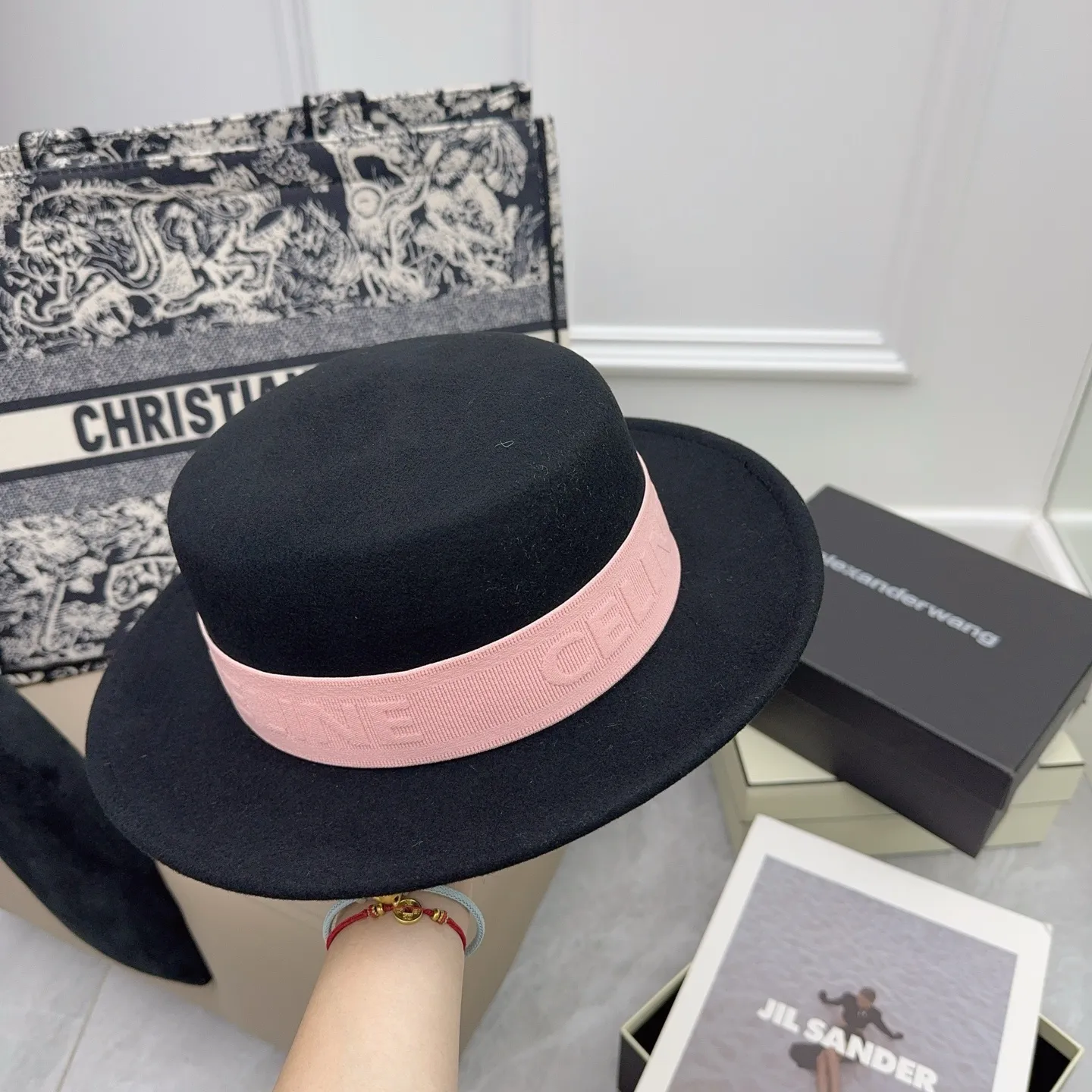 CELINE 🤍🩷 New wool flat hat 100% wool haute couture series