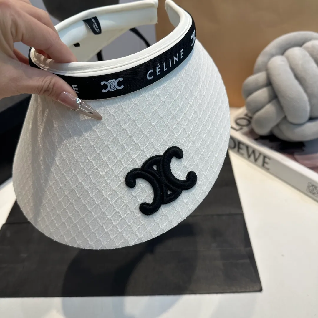 P54 Celine Arc de Triomphe empty top duck tongue sun hat for women spring and summer sun protection UV versatile straw hat letter new style