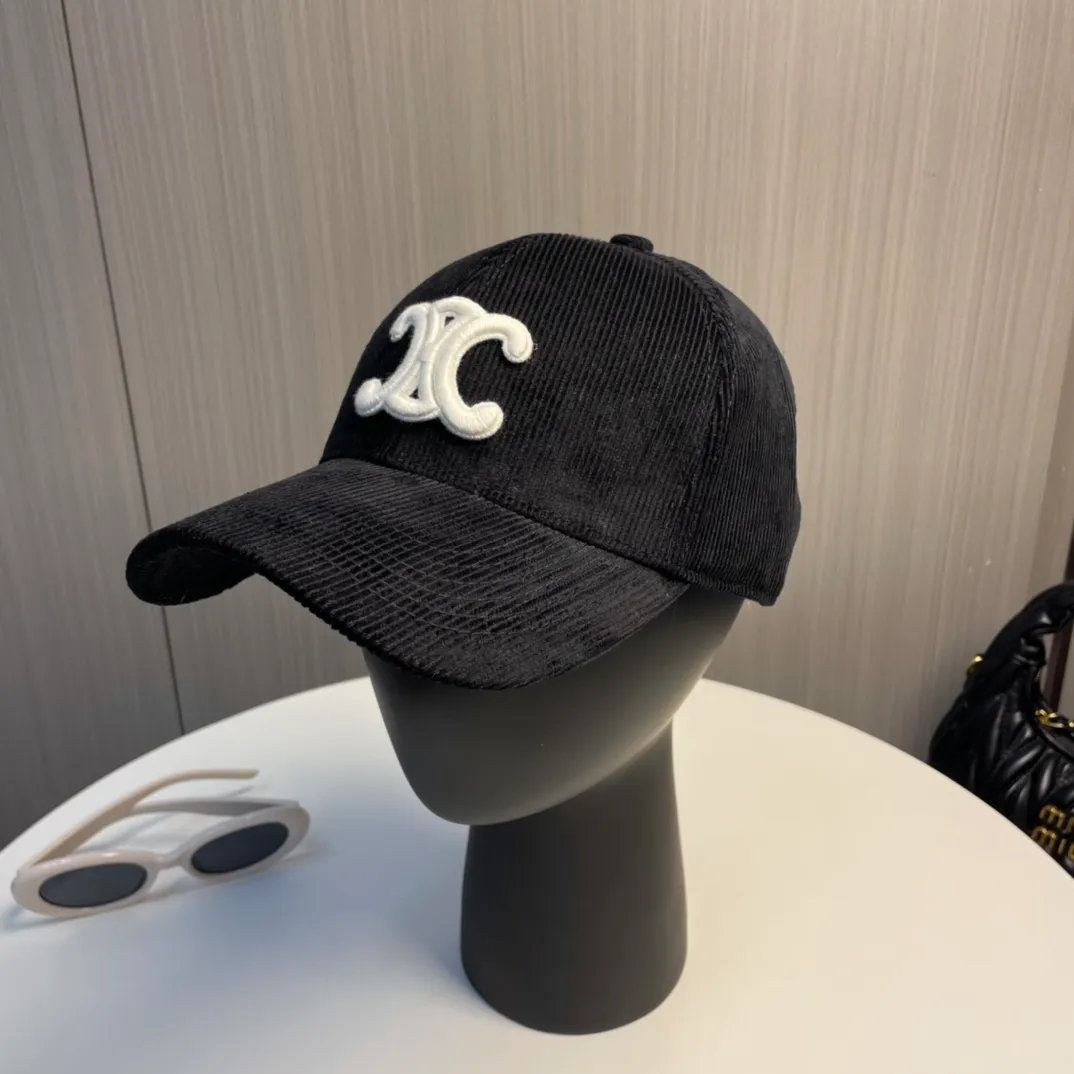 P60 [CELINE Celine] New classic casual and trendy style for autumn and winter. Corduroy simple baseball cap now available🧢Japanese and Korean style, looks great with any combination! A must-have when traveling