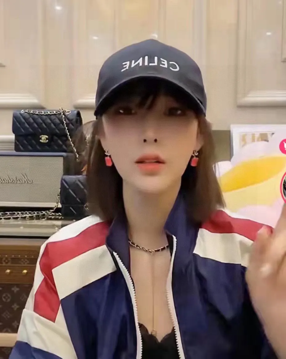 Private message for price inquiry! High version Celine baseball cap