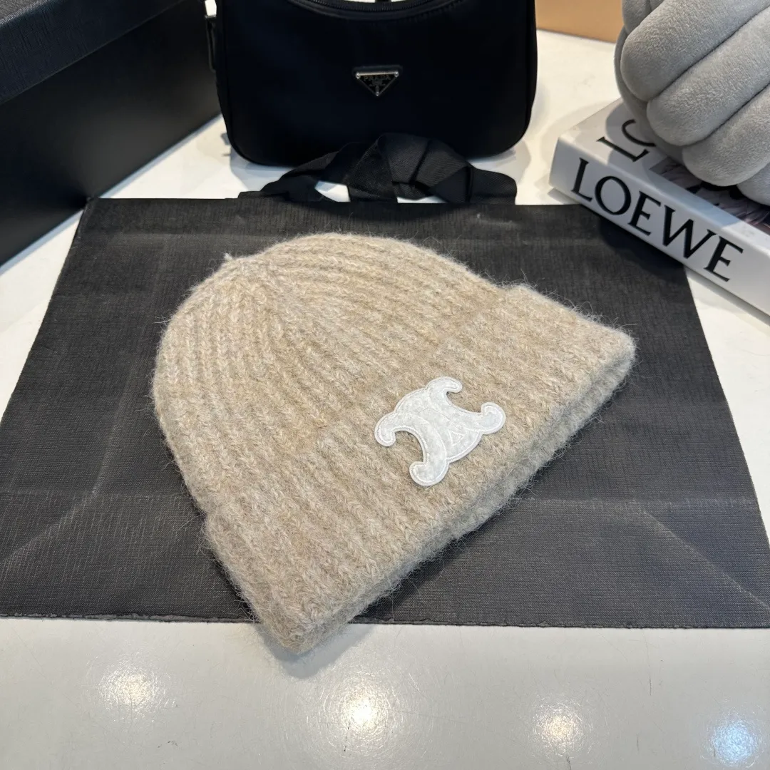 P70 Celine new autumn and winter wool hat, running size, head circumference 57cm