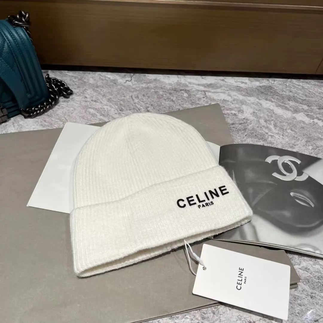 CELINE cashmere knitted hat