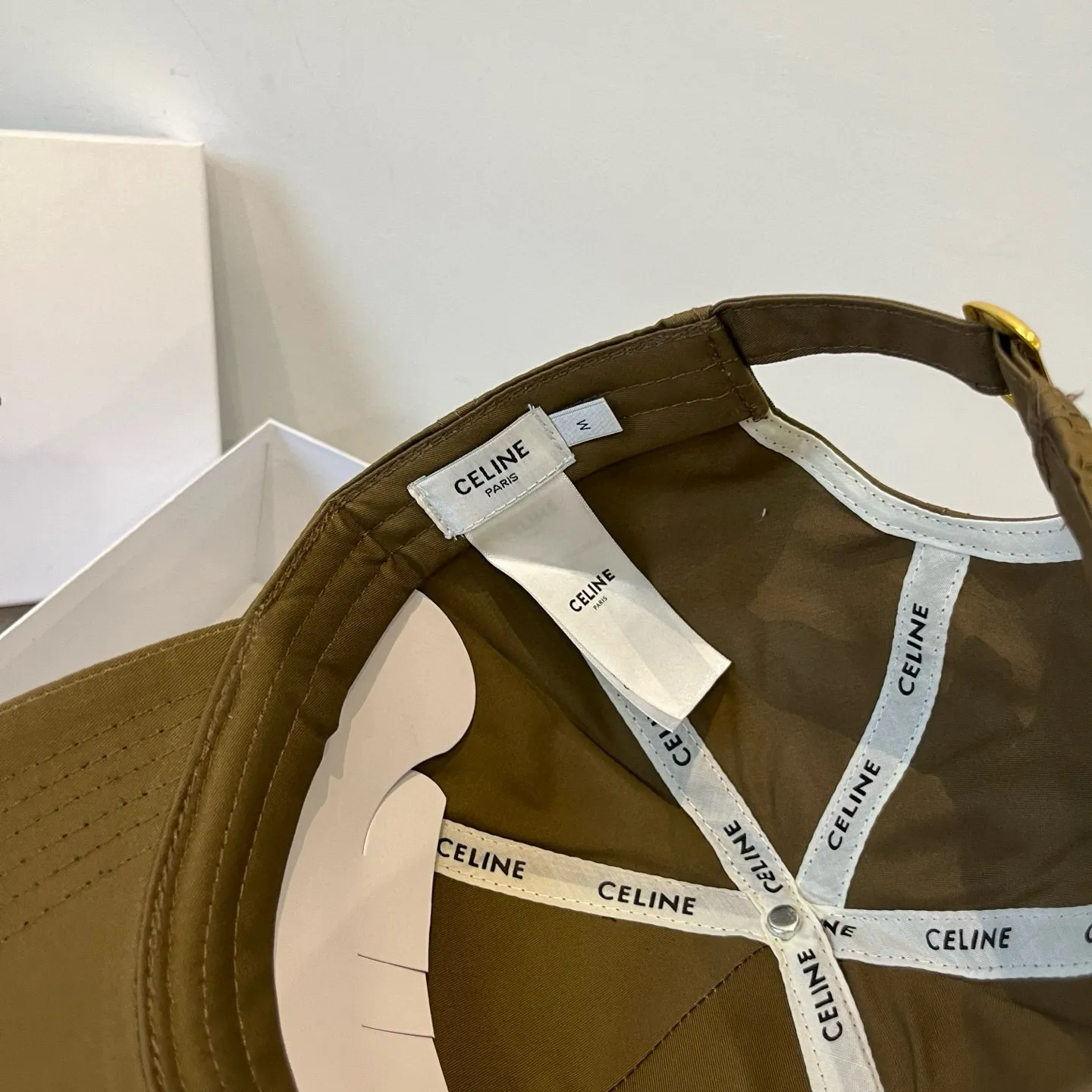 P70 [CELINE Celine] New classic casual and trendy baseball cap🧢Japanese and Korean style, looks great with any combination! A must-have when traveling