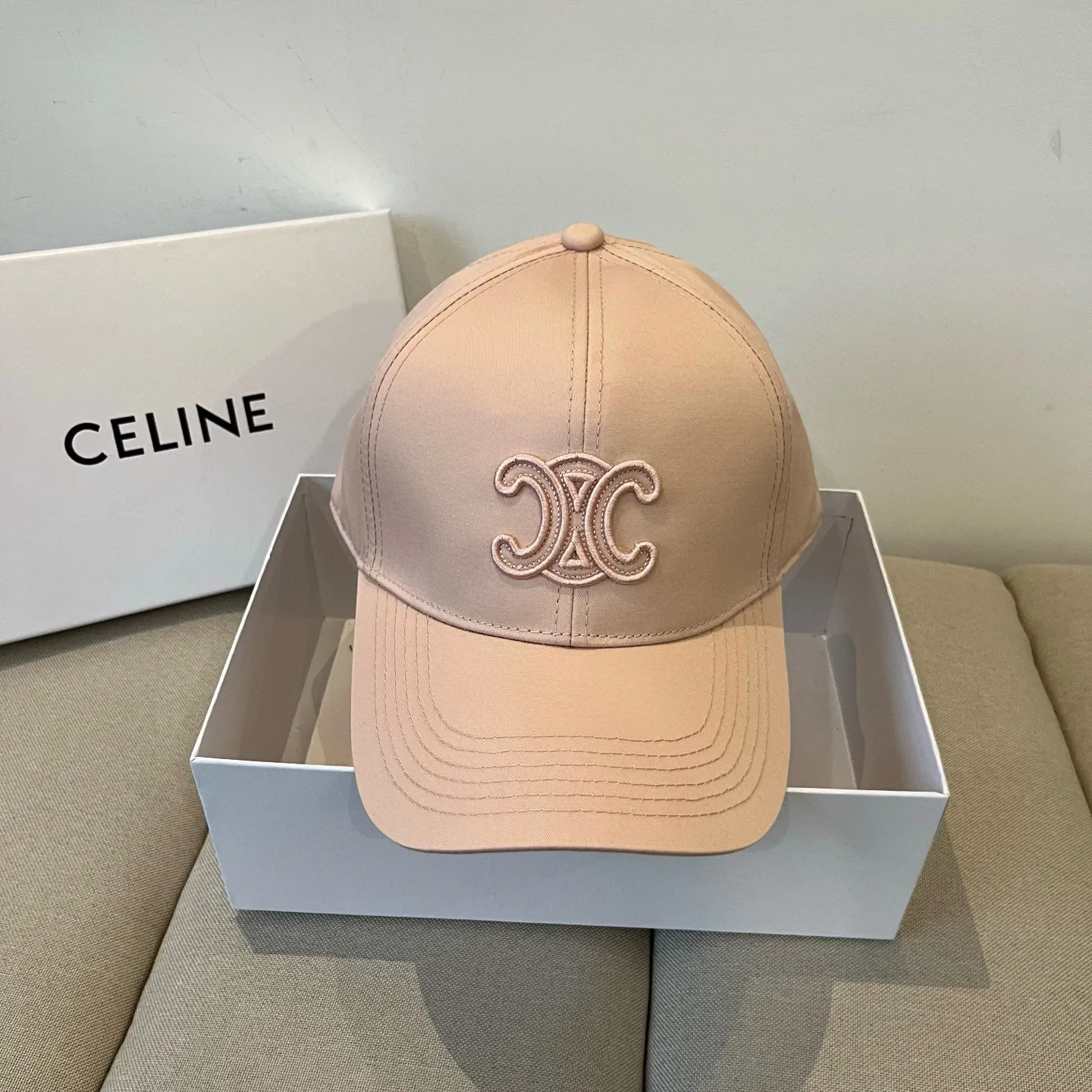 P70 [CELINE Celine] New classic casual and trendy baseball cap🧢Japanese and Korean style, looks great with any combination! A must-have when traveling