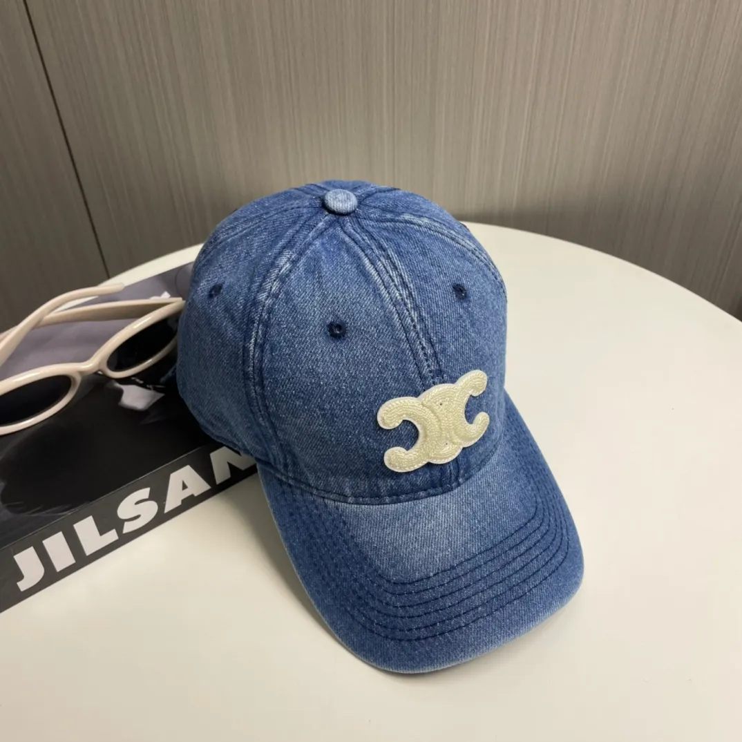 P50💛 Comes with dust bag [CELINE Celine] new denim baseball cap🧢, a must-have and easy to match when out on the street, get it now!