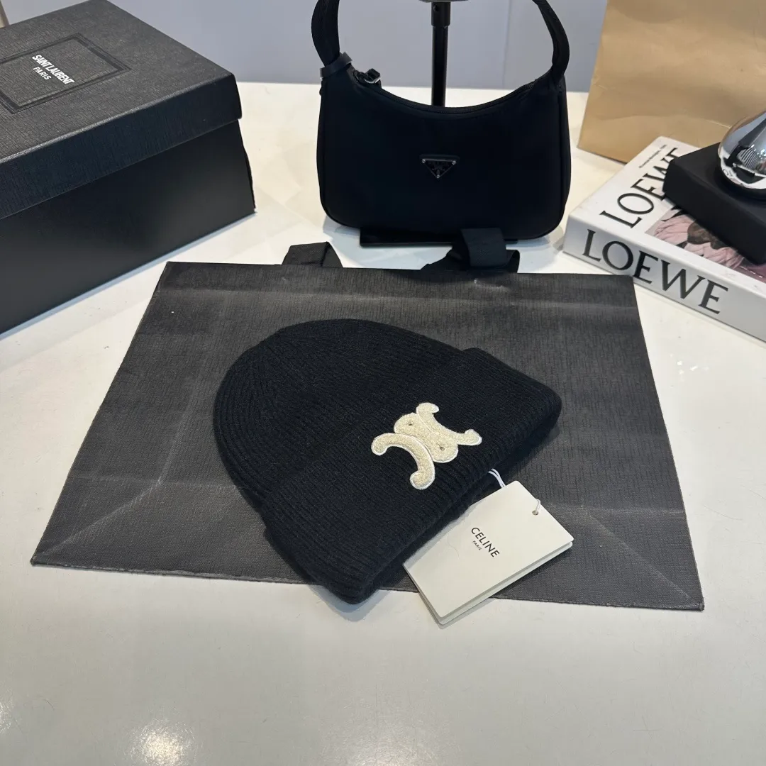P54 Celine rabbit fur beanie