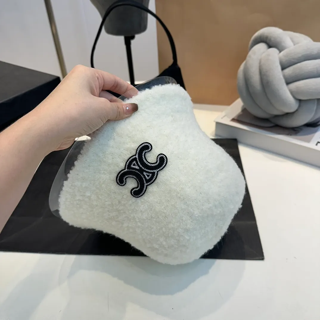 P60 CELINE Celine 2024 new color-blocked plush big-name sunshade fisherman hat 🌈 Versatile and casual ~ simple and elegant