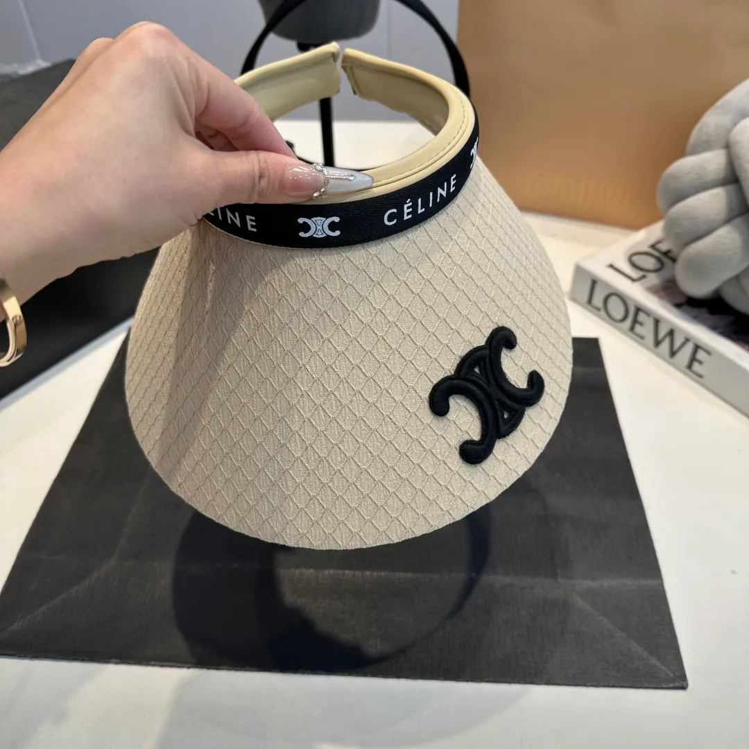 P54 Celine Arc de Triomphe empty top duck tongue sun hat for women spring and summer sun protection UV versatile straw hat letter new style