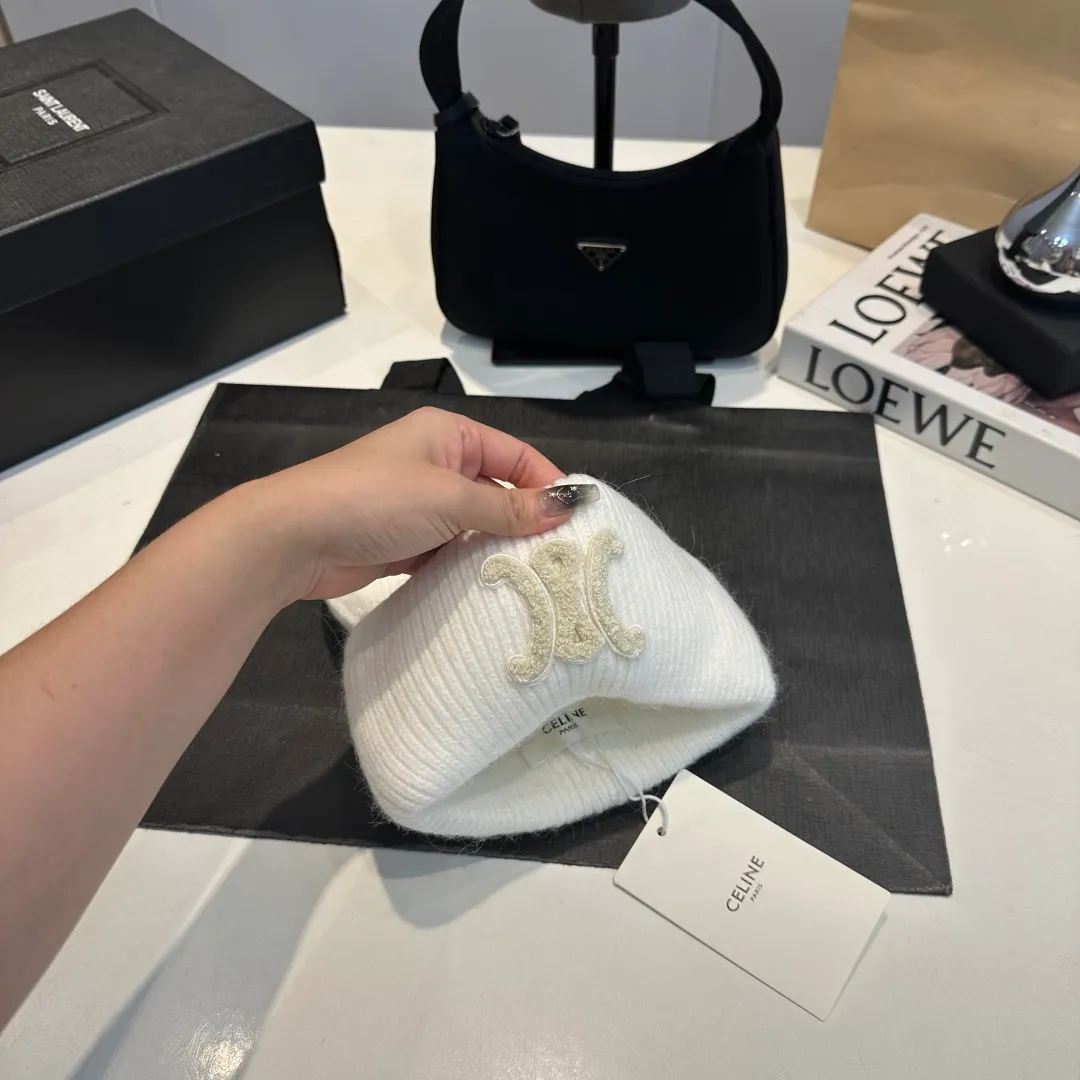 P54 Celine rabbit fur beanie