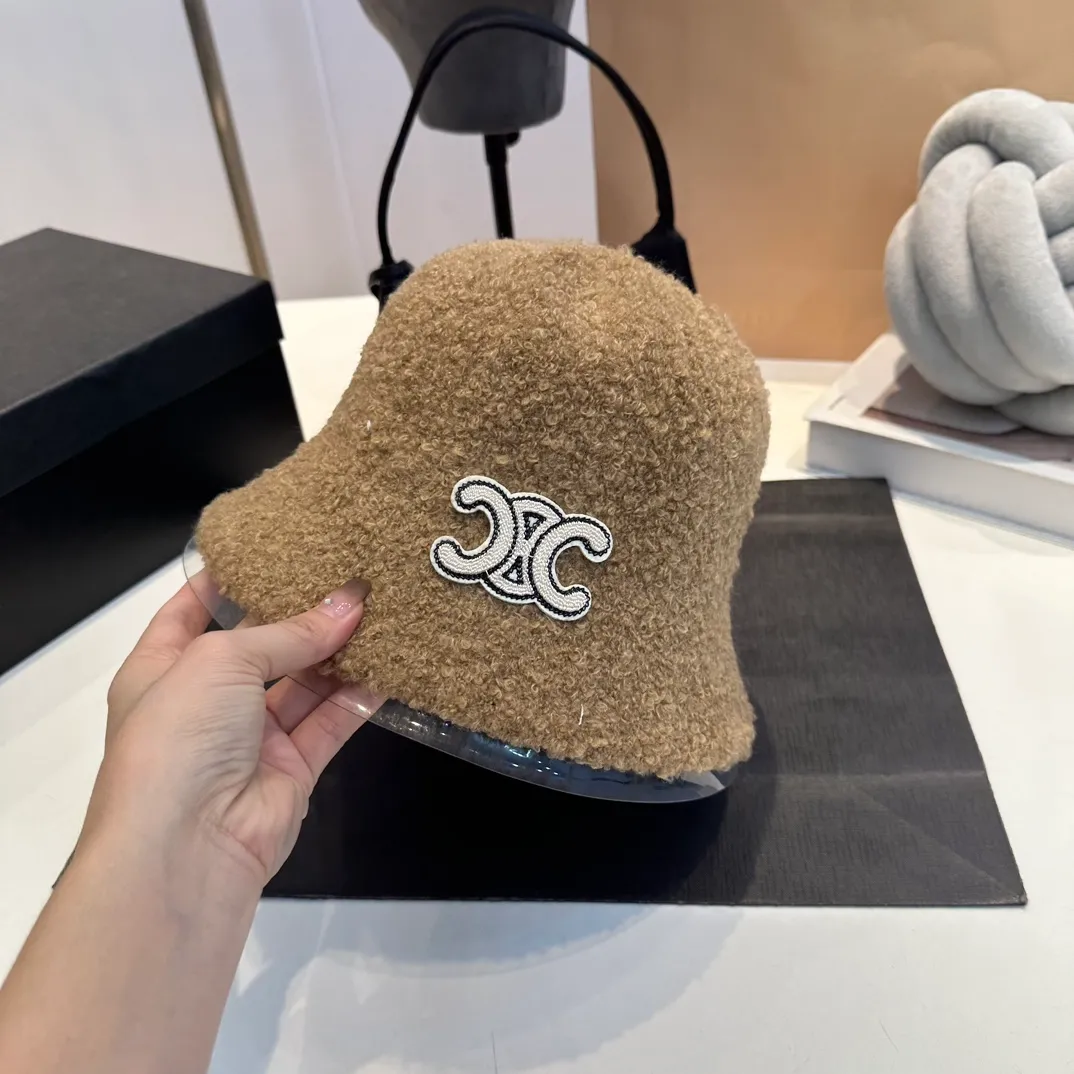 P60 CELINE Celine 2024 new color-blocked plush big-name sunshade fisherman hat 🌈 Versatile and casual ~ simple and elegant
