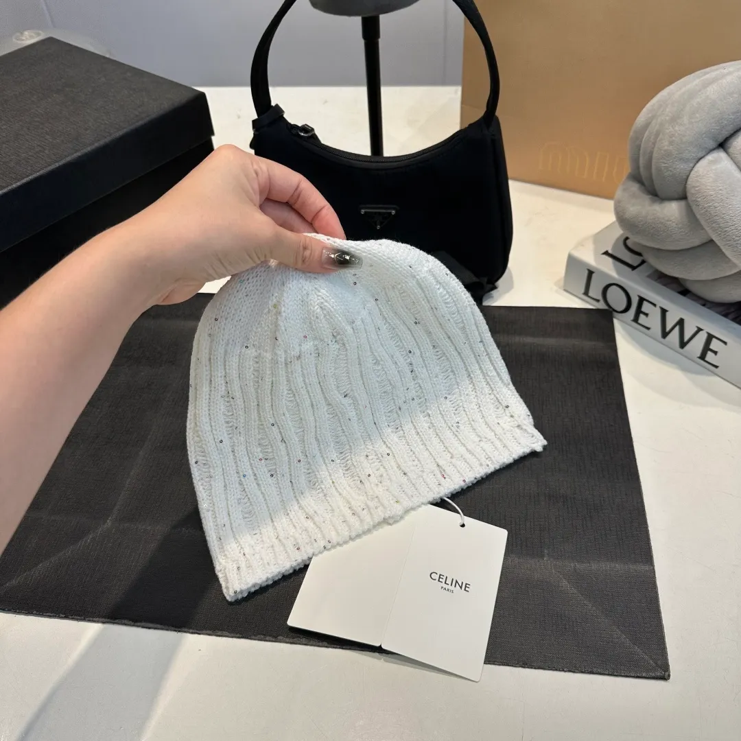 P56 Celine new knitted beanie