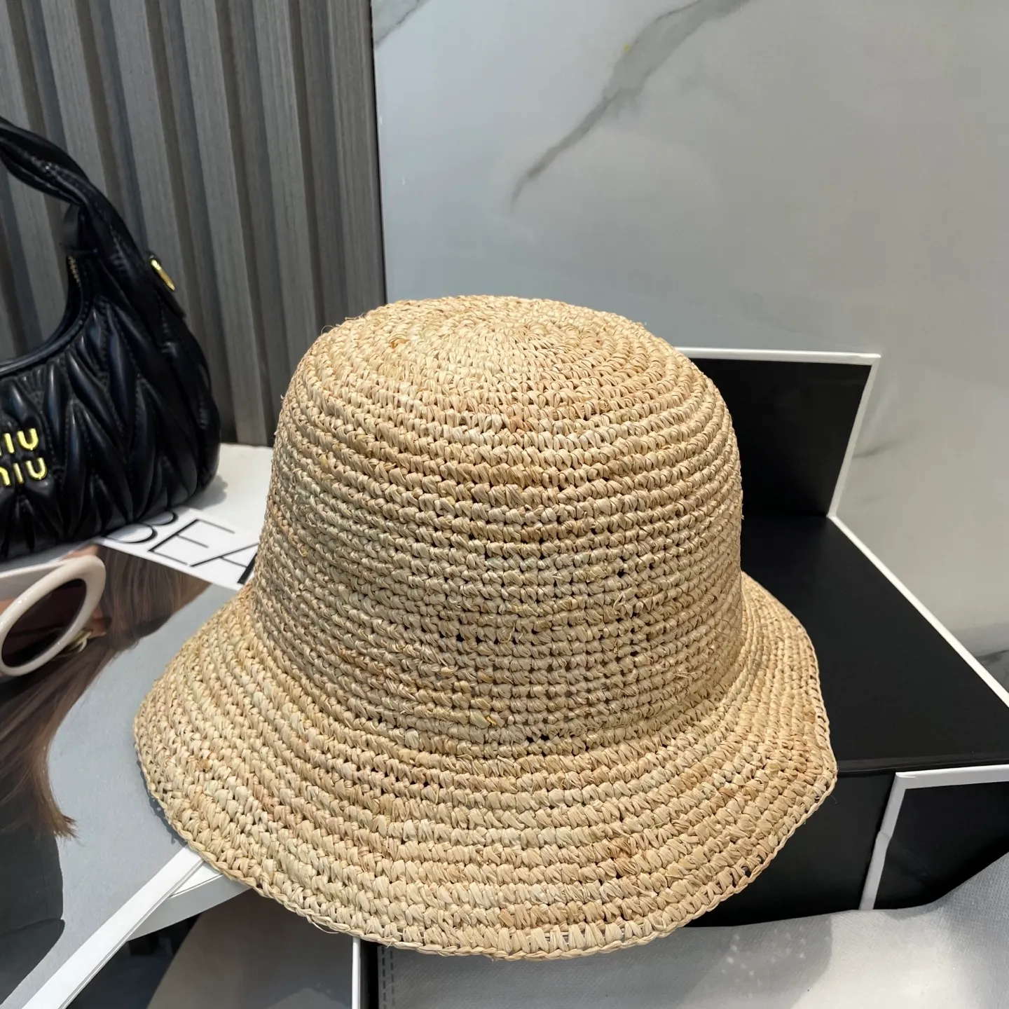 P100💛[CELINE Celine] New raffia densely woven straw hat, the first choice for the beach in summer ~ Same style as stars ~ Big brands are simple