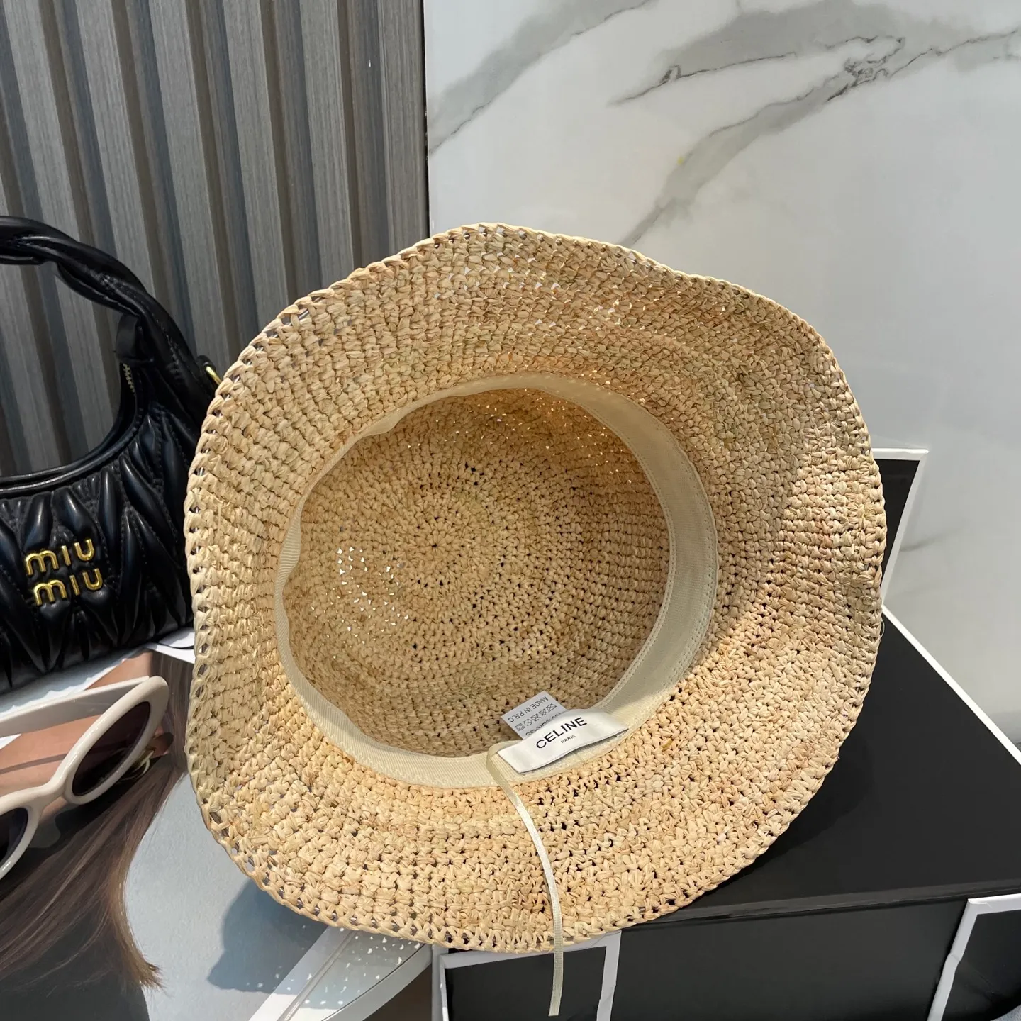 P100💛[CELINE Celine] New raffia densely woven straw hat, the first choice for the beach in summer ~ Same style as stars ~ Big brands are simple